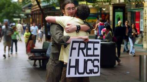 Picture: www.freehugscampaign.org/