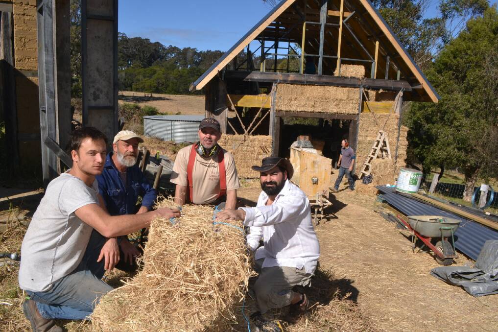 Photos from the Bodalla strawbale workshop 