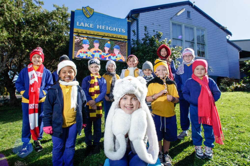 RUGGING UP: Lake Heights Public School students rugged up to support the annual Wrap Up Homelessness campaign. Picture: Adam McLean