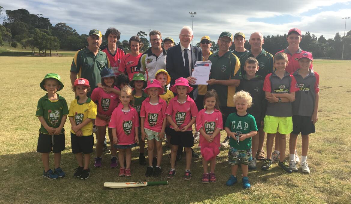 Member for Kiama Gareth Ward presenting $9000 funding to the Gerringong Jets Cricket Club at Gerry Emery Oval.