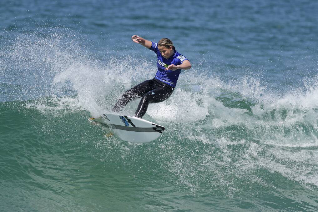 Coledale's Billie Melinz who took out the under-16 division at last weekend's Subway Summer Surf Series. Picture: ETHAN SMITH (Surfing NSW)
