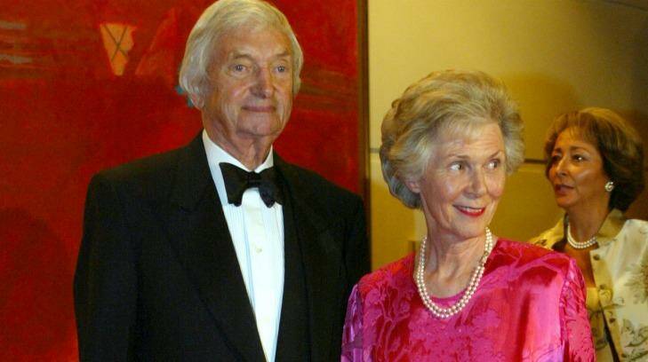 Fondly remembered: Richie Benaud with his wife Daphne Benaud at last year's Allan Border Medal. Photo: Angela Wylie