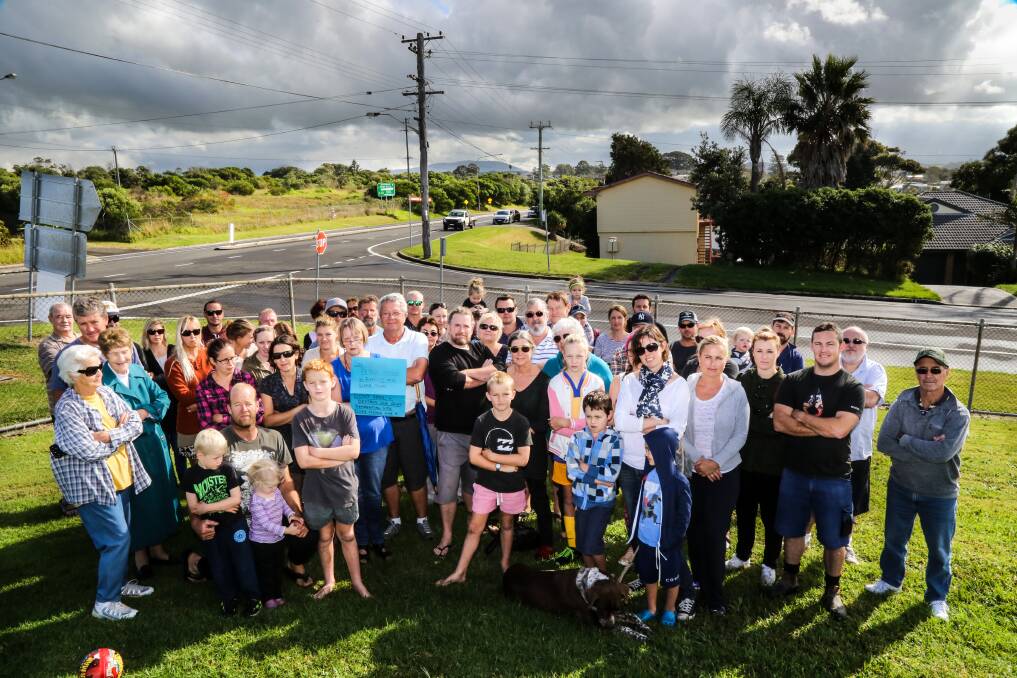 A large number of Kiama Downs residents are making their feelings known about a proposed service station in the area. Picture: GEORGIA MATTS