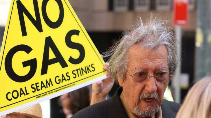 Australian actor Michael Caton supporting an anti-AGL CSG protest. Photo: Peter Rae