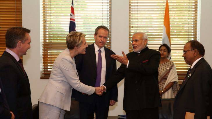 Tanya Plibersek and the Opposition Leader, Bill Shorten, greet the Indian Prime Minister, Narendra Modi. Photo: Andrew Meares