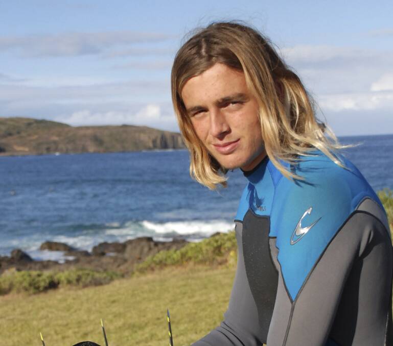 Shell Cove surfer Dylan Rodgers has qualified to represent NSW at the national junior surfing titles in November. Picture: DAVID HALL