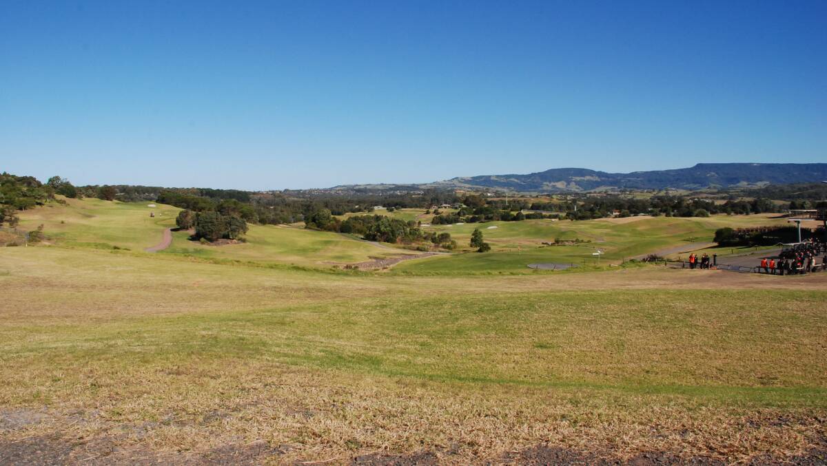 At an extraordinary Shellharbour City Council meeting held last night, councillors voted to remain managing the golf course under a new business plan. Picture Eliza Winkler