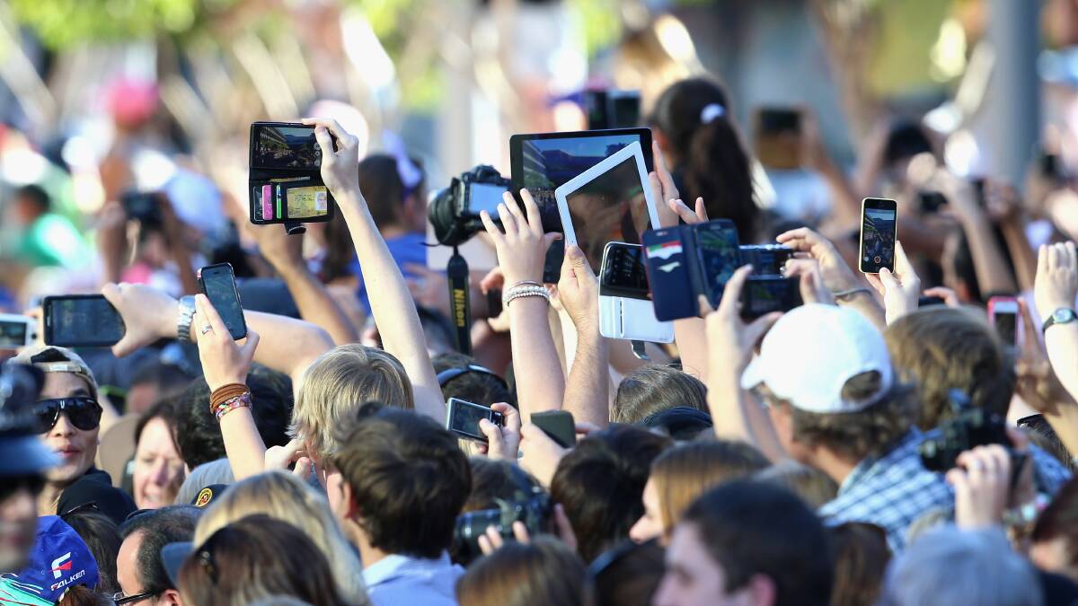 A clutch of cameras and devices during the royal walkabout on on the South Bank  (Photo by Chris Jackson/Getty Images)