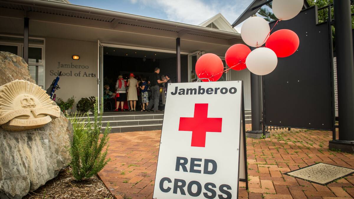 Mega Gallery: Jamberoo Red Cross Garden Party