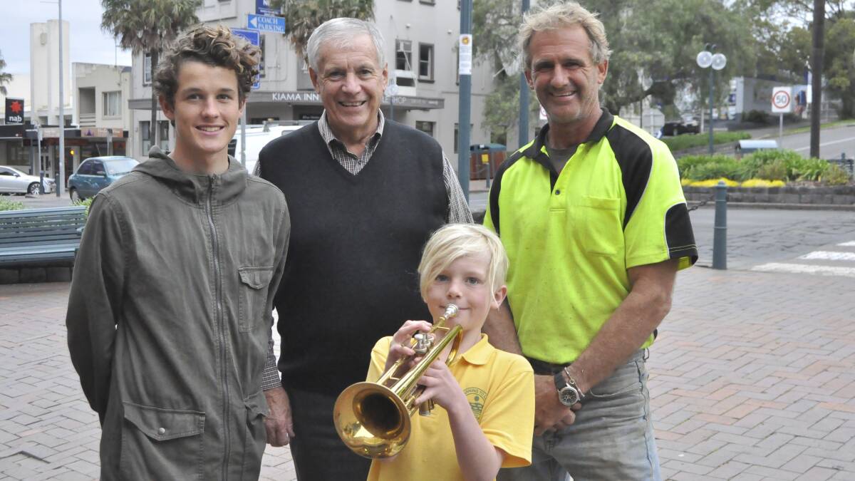 Kiama Mayor Brian Petschler with Local Government Week buskers Harry O’Brien, 17, (left), Chris Cutting and Fergus Bolack, 9. Picture: BRENDAN CRABB