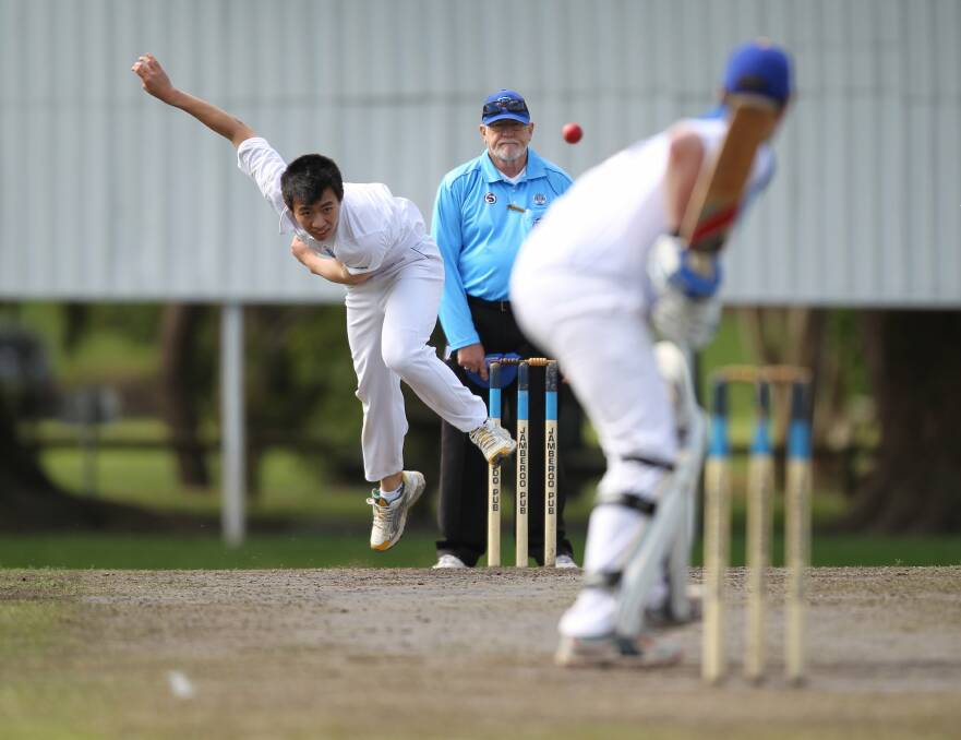 Lake Times. Kiama Independent. Sport. Shellharbour debut bowler Ken Nguyen sends one down the pitch during a hat trick against Jamberoo Gerringong. 11/10/2012 Photo Dylan Robinson/DCZ