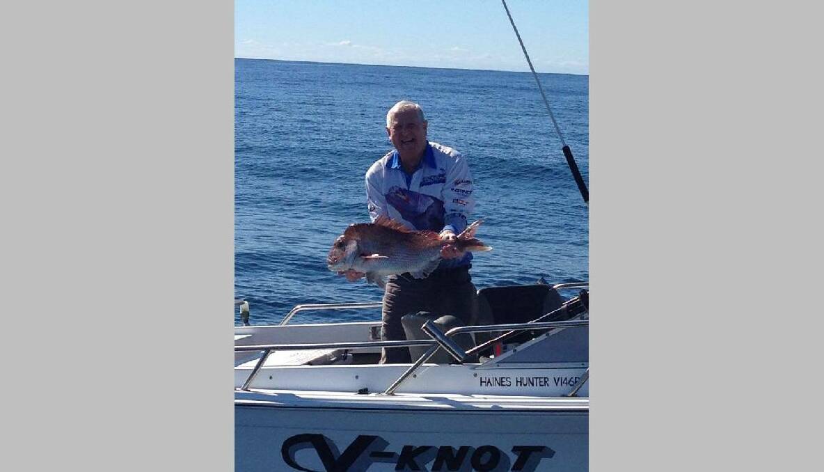 BIG SNAPPER: Bermi local Noel Brady got this beaut 5.7kg snapper also on last Friday south of Bermagui. (30/10/2013) 
