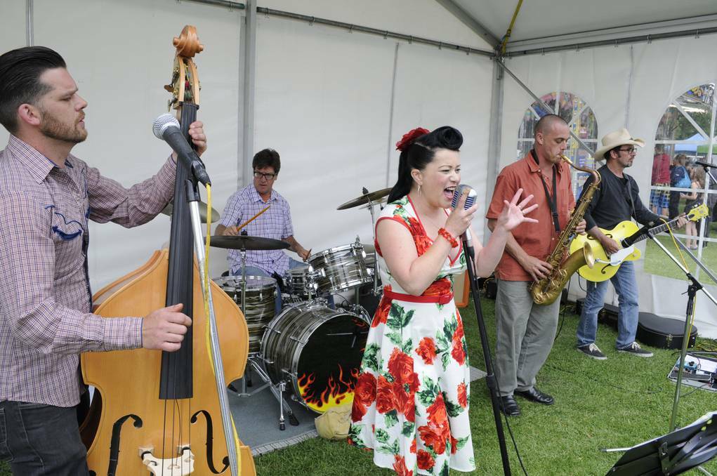 BAHTURST: Fanny Mae and the Haystack Hoons at Bathurst Biggest Expo. Photo: CHRIS SEABROOK. 