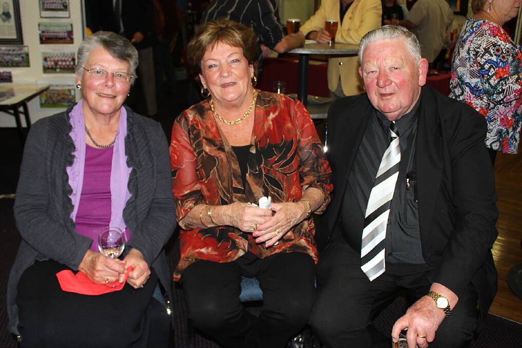 Evelyn Strong, Jeanette Fisher and life member Alan Fisher. Picture: DAVID HALL