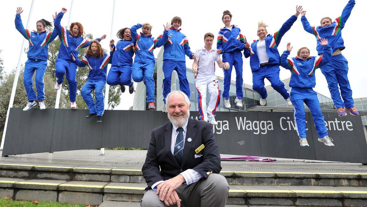   Wagga mayor Rod Kendall meets and greets members of the Southern Sports Academy (from left) Tara Horne, Claudia Barton, Lauren Barton, Isobel Cowell, Martjie   Venter, Adam White, Nick Williams, Paige Guthrie, Kayla Fulmer, Grace Templeton and Abby Dixon.