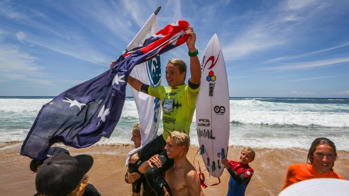 Soundwave Australian Under 18 Junior Champion Fraser Dovel, 15, from Avalon, NSW, during his win at Werri Beach. Picture: DYLAN ROBINSON