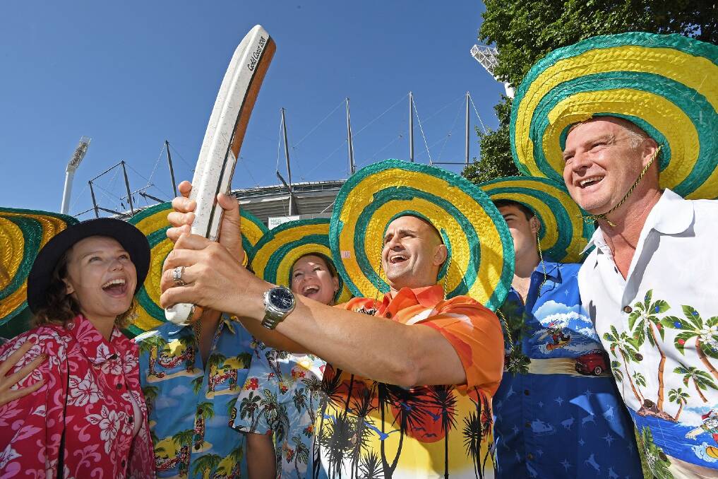 Fans with the Queen's Baton at the Melbourne Cricket Ground on Boxing Day 2017. Photo: AAP Medianet.