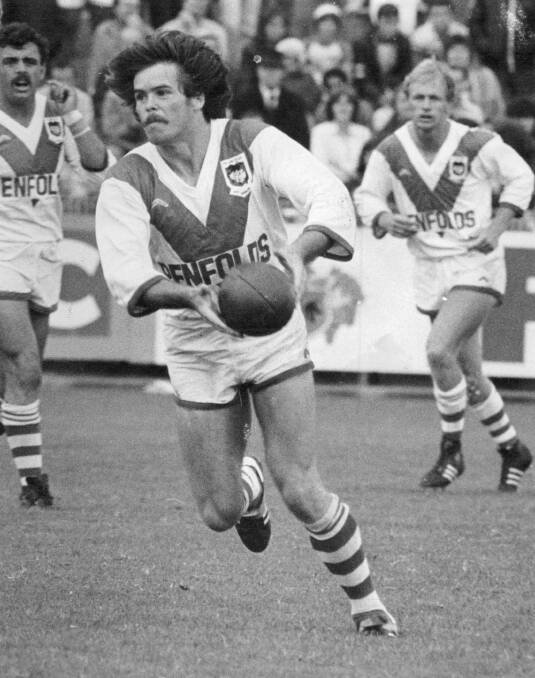 Steve Morris in action for the Dragons in 1982.