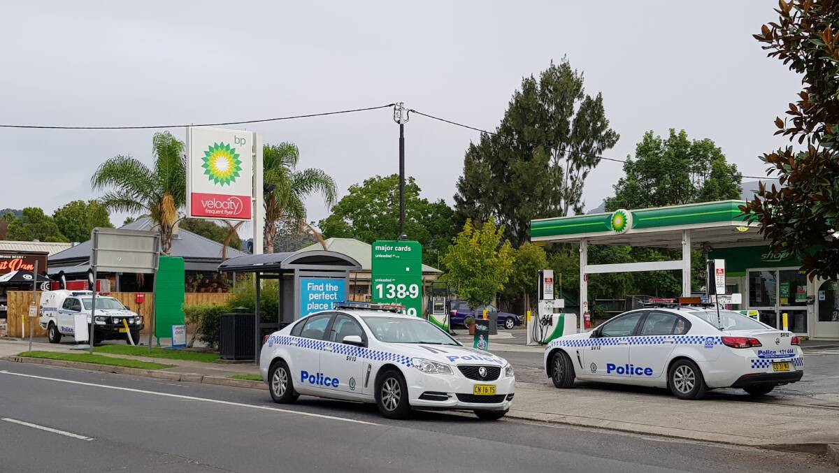 Police on scene after frightening incident for a BP service station attendant early on Friday morning. Picture: Dave Cunningham, TNV