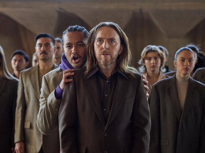 Tim Minchin (centre) has written a song about the Opera House and its role in the creative arts. (HANDOUT/SYDNEY OPERA HOUSE)