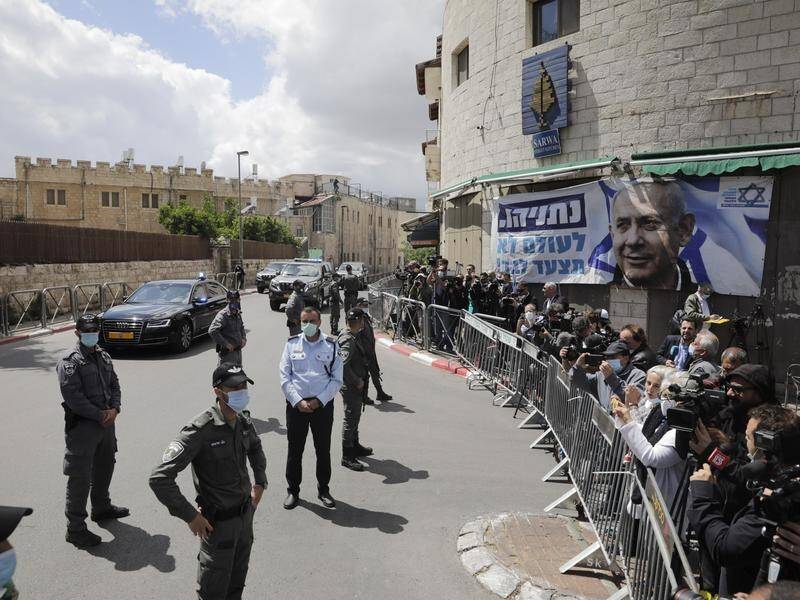 Israeli PM Benjamin Netanyahu's convoy arrives at a Jerusalem court for his corruption trial.