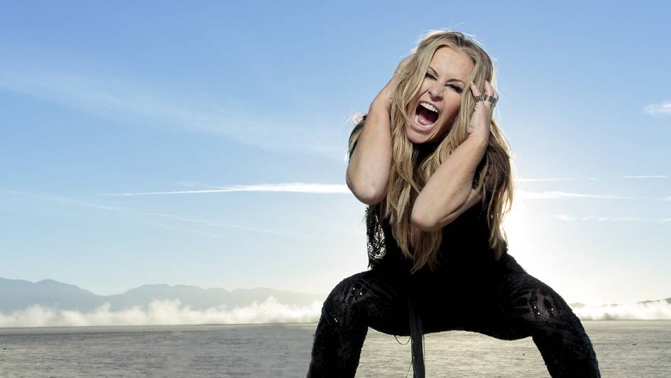 Pop star Anastacia will perform in the Illawarra for the first time in May.  