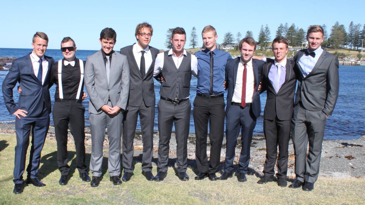 Kiama High School Year 12 formals at The Chiffley in Wollongong, with students gathering at Black Beach in Kiama before heading off to the 'big smoke'. Picture: KIAMA PICTURE CO
